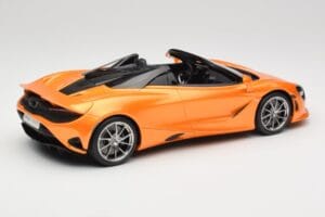 McLaren 750S Spider Papaya Orange GT Spirit 1:18 GT488 Resina — immagine 2 di 6