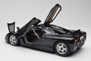 McLaren F1 Blue Metallic Minichamps 1:12 530133130 Pressofusione — immagine 5 di 8