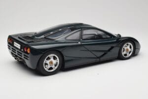 McLaren F1 Dark Green Metallic Minichamps 1:12 530133127 Pressofusione — immagine 3 di 9