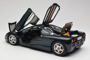 McLaren F1 Dark Green Metallic Minichamps 1:12 530133127 Pressofusione — immagine 6 di 9