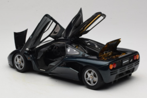 McLaren F1 Verde LCD 1:18 LCD18014-GR Pressofusione — immagine 5 di 8