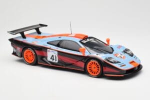 McLaren F1 GTR #41 P-H. Raphanel / C. Gounon / A. Olofsson 24 Hours of Le Mans 1997 UT Models 1:18 39727 Pressofusione — immagine 6 di 8
