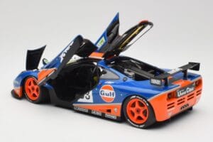 McLaren F1 GTR Gulf Racing #33 S. Bellm / A. Weaver / J. Lehto 24 Hours of Le Mans 1996 Minichamps 1:18 530133633 Pressofusio — immagine 5 di 8