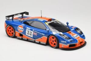 McLaren F1 GTR Gulf Racing #33 S. Bellm / A. Weaver / J. Lehto 24 Hours of Le Mans 1996 Minichamps 1:18 530133633 Pressofusio — immagine 6 di 8