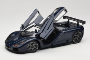 McLaren F1 GTR Le Mans Edition Viola UT Models 1:18 MCLAREN001 Pressofusione — immagine 2 di 8
