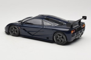 McLaren F1 GTR Le Mans Edition Viola UT Models 1:18 MCLAREN001 Pressofusione — immagine 7 di 8