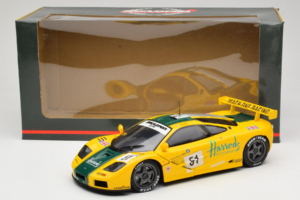 McLaren F1 GTR #51 Mach One Racing Le Mans 1995 UT Models 1:18 530151851 Pressofusione — immagine 8 di 8