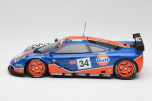 McLaren F1 GTR #34 Gulf Racing 1996 UT Models 1:18 39621 Pressofusione — immagine 4 di 8
