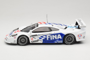 McLaren F1 GTR #9 P. Kox / R. Ravaglia FIA GT Championship 1997 UT Models 1:18 39711 Pressofusione — immagine 4 di 8