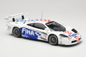 McLaren F1 GTR #9 P. Kox / R. Ravaglia FIA GT Championship 1997 UT Models 1:18 39711 Pressofusione — immagine 6 di 8