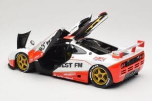 McLaren F1 GTR West Competition #49 J. Nielsen / J. Mass / T. Bscher 24 Hours of Le Mans 1995 Minichamps 1:18 530133549 Press — immagine 5 di 8