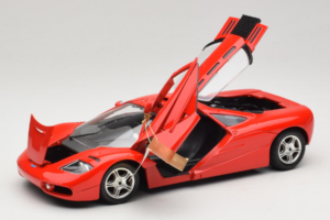 McLaren F1 High Mirror Light Red Guiloy 1:18 67505 Pressofusione — immagine 2 di 8