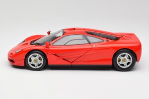 McLaren F1 Magma Rosso Minichamps 1:18 530133422 Pressofusione — immagine 4 di 8