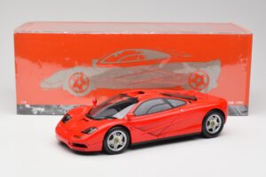 McLaren F1 Magma Rosso Minichamps 1:18 530133422 Pressofusione — immagine 8 di 8