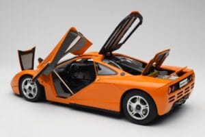 McLaren F1 Arancione Minichamps 1:12 530133131 Pressofusione — immagine 6 di 9