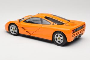 McLaren F1 Arancione Minichamps 1:18 530133421 Pressofusione — immagine 7 di 8