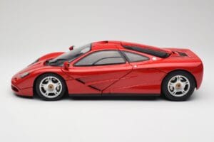 McLaren F1 Rosso Minichamps 1:12 530133125 Pressofusione — immagine 5 di 9