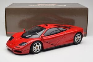 McLaren F1 Rosso Minichamps 1:12 530133125 Pressofusione — immagine 9 di 9