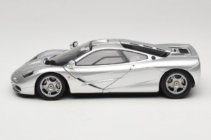 McLaren F1 Argento LCD 1:18 LCD18014-SI Pressofusione — immagine 4 di 8