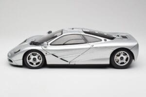 McLaren F1 Argento Minichamps 1:12 530133129 Pressofusione — immagine 4 di 8