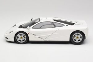 McLaren F1 Bianco Minichamps 1:18 530133424 Pressofusione — immagine 4 di 8