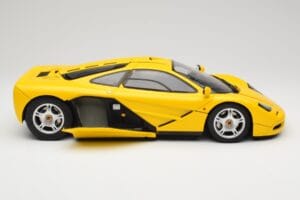 McLaren F1 Giallo Minichamps 1:12 530133121 Pressofusione — immagine 4 di 9