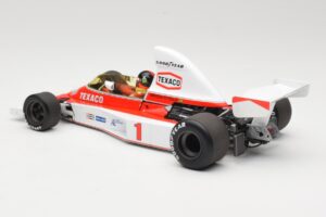 McLaren M23 Ford #1 E. Fittipaldi F1 1975 Minichamps 1:18 530751801 Pressofusione — immagine 7 di 9