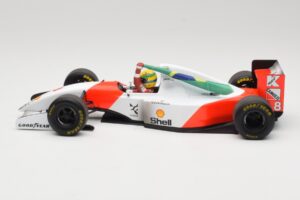 McLaren MP4/8 Ford #8 A. Senna Winner Australian GP 1993 Minichamps 1:18 540933838 Pressofusione — immagine 4 di 7
