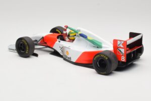 McLaren MP4/8 Ford #8 A. Senna Winner Australian GP 1993 Minichamps 1:18 540933838 Pressofusione — immagine 6 di 7