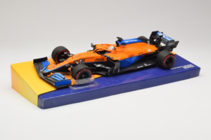 McLaren MCL35M Mercedes #3 D. Ricciardo McLaren F1 Team Bahrain Grand Prix 2021 Minichamps 1:18 533211803 Resina — immagine 2 di 7