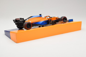 McLaren MCL35M Mercedes #3 D. Ricciardo McLaren F1 Team Bahrain Grand Prix 2021 Minichamps 1:18 533211803 Resina — immagine 3 di 7