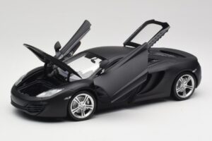 McLaren MP4-12C Matt Satellite Grigio Minichamps 1:18 110133024 Pressofusione — immagine 2 di 8