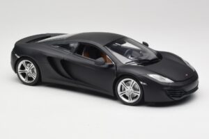 McLaren MP4-12C Matt Satellite Grigio Minichamps 1:18 110133024 Pressofusione — immagine 6 di 8