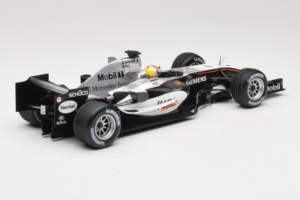 McLaren MP4-20 Mercedes #10 J.P. Montoya F1 2005 Minichamps 1:18 B66962338 Pressofusione — immagine 2 di 6