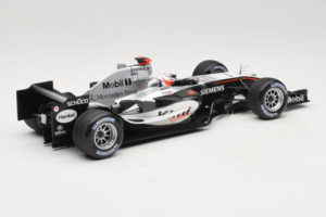 McLaren MP4-20 Mercedes #9 K. Raikkonen F1 2005 Minichamps 1:18 B66962337 Pressofusione — immagine 2 di 6