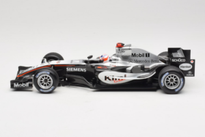 McLaren MP4-20 Mercedes #9 K. Raikkonen F1 2005 Minichamps 1:18 B66962337 Pressofusione — immagine 3 di 6