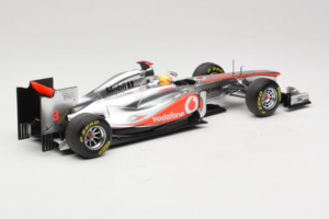 McLaren MP4-26 Mercedes #3 L. Hamilton Vodafone McLaren F1 2011 Minichamps 1:18 530111803 Pressofusione — immagine 2 di 7