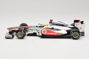 McLaren MP4-26 Mercedes #3 L. Hamilton Vodafone McLaren F1 2011 Minichamps 1:18 530111803 Pressofusione — immagine 3 di 7