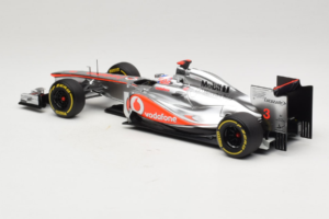 McLaren MP4-27 Mercedes #3 J. Button Vodafone McLaren Showcar F1 2012 Minichamps 1:18 530121873 Pressofusione — immagine 5 di 7