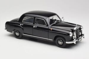 Mercedes 180 W120 Ponton Nero Revell 1:18 08973 Pressofusione — immagine 6 di 8