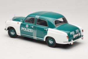 Mercedes 180 Ponton Polizei Revell 1:18 8863 Pressofusione — immagine 5 di 6