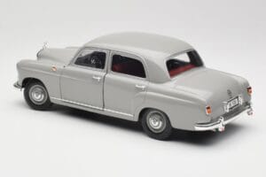 Mercedes 180 W120 Ponton Graphite Grey Revell 1:18 08974 Pressofusione — immagine 7 di 8