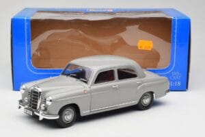 Mercedes 180 W120 Ponton Graphite Grey Revell 1:18 08974 Pressofusione — immagine 8 di 8