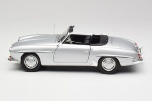 Mercedes 190 SL W121 Argento Grigio Minichamps 1:18 100037031 Pressofusione — immagine 4 di 8
