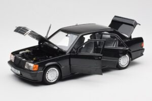 Mercedes 190E 2.3-16 W201 Nero Edizione Dealer Norev 1:18 B66040663 Pressofusione — immagine 2 di 8