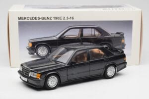 Mercedes 190E 2.3-16 W201 Blu Nero Metallic AUTOart 1:18 76122 Pressofusione — immagine 8 di 8