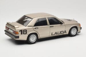 Mercedes 190E 2.3-16 W201 #1 N. Lauda Race of Champions Nurburgring 1984 AUTOart 1:18 88431 Pressofusione — immagine 3 di 8