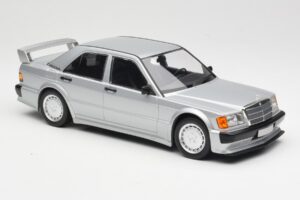 Mercedes 190E 2.5-16 EVO 1 W201 Argento Minichamps 1:18 155036001 Pressofusione — immagine 4 di 6