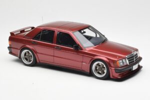 Mercedes 190E 2.5-16 W201 RAUH-Welt Republik Rosso Otto 1:18 OT1083 Resina — immagine 4 di 6