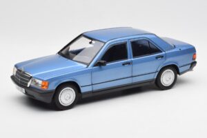 Mercedes 190E W201 Diamond Blu Edizione Dealer Norev 1:18 B66040661 Pressofusione